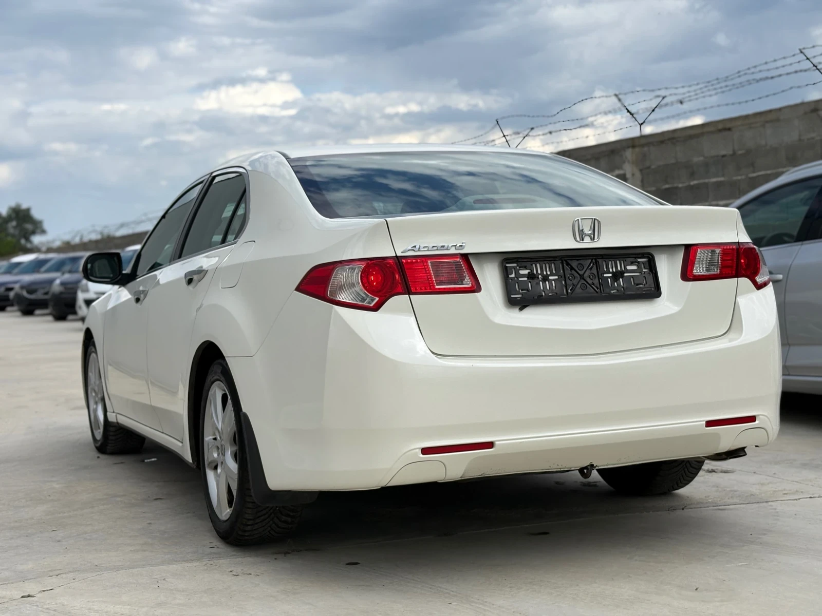 Honda Accord 2.2 CDTi 150кс - изображение 4