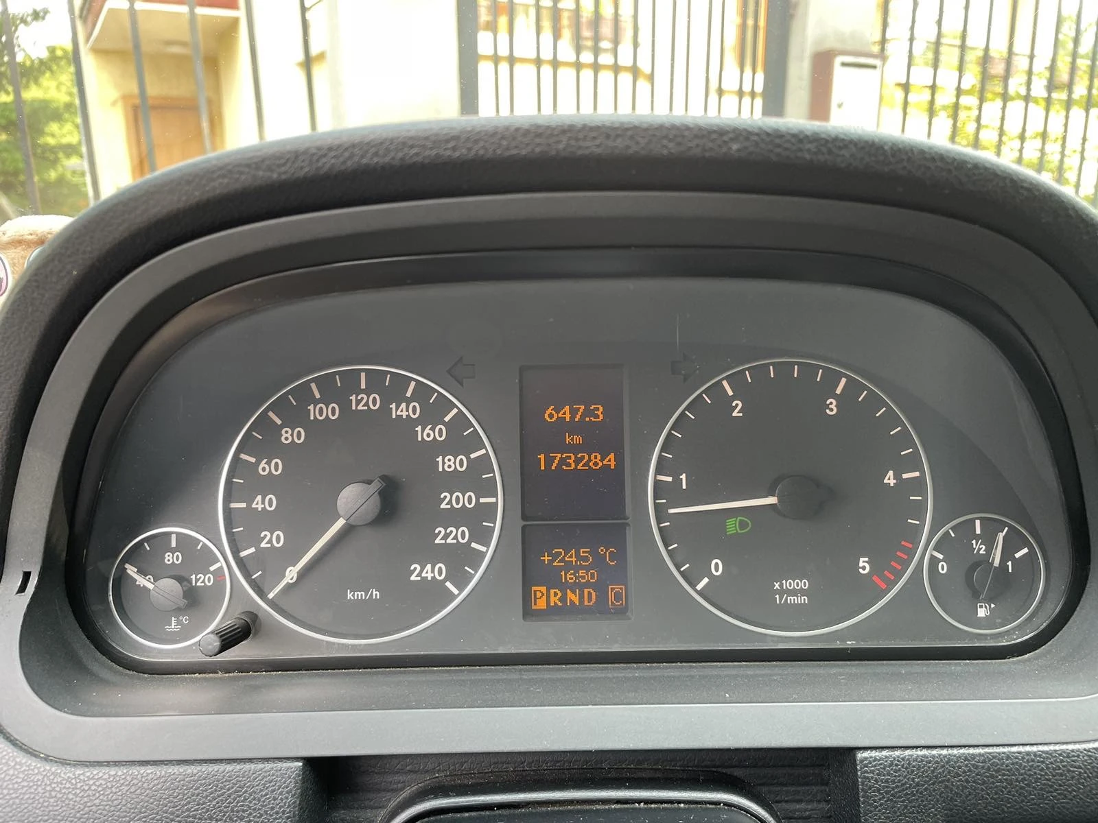 Mercedes-Benz A 180 2011 face lift 180cdi Automatic-Parktronic - изображение 9