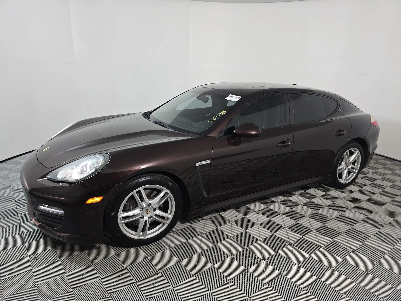 Porsche Panamera 3.6L* НОВИ ГУМИ* ШОУРУМ* ПОДГРЕВ* КАМЕРА* КАТО НОВ - изображение 2