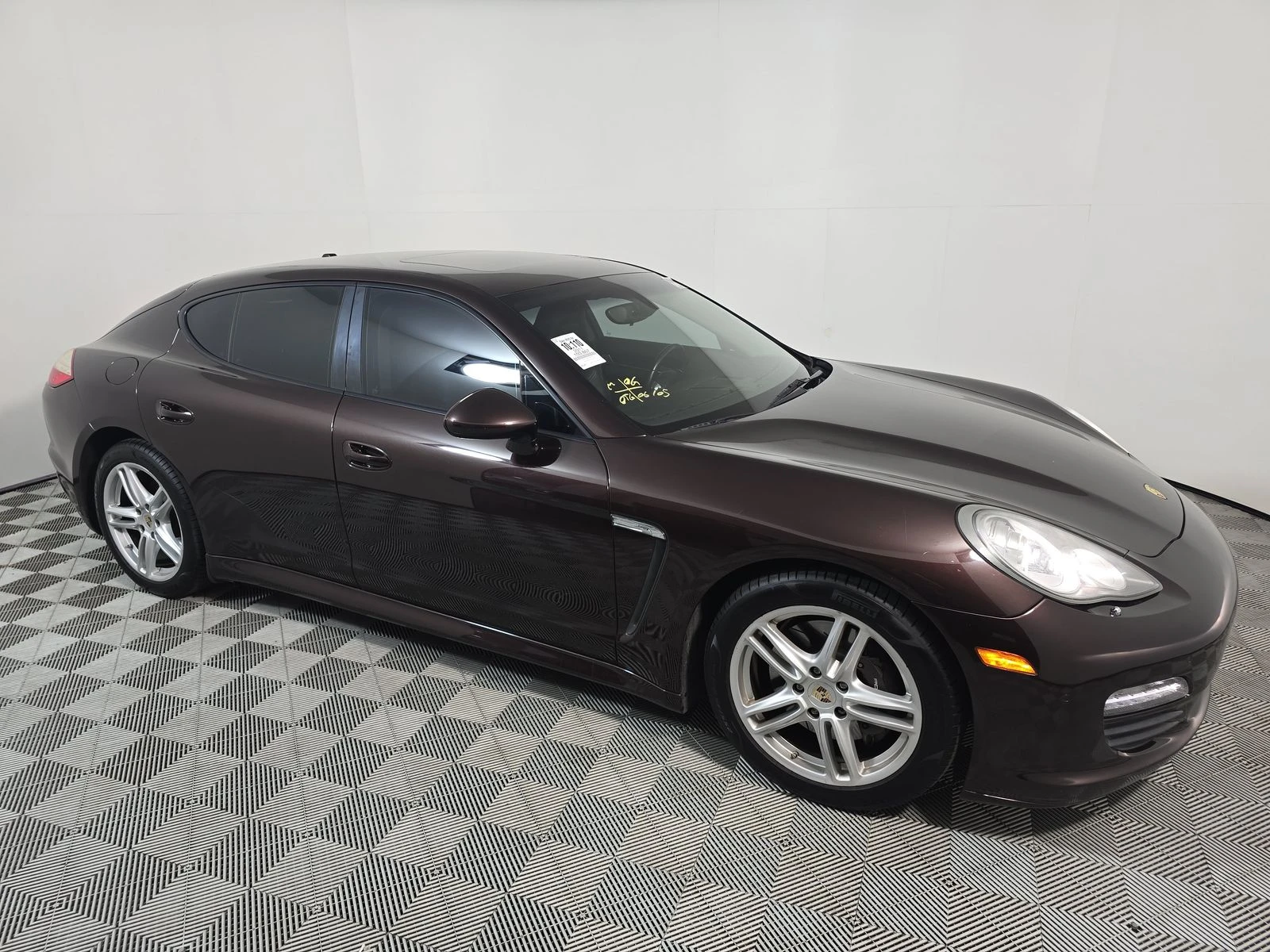Porsche Panamera 3.6L* НОВИ ГУМИ* ШОУРУМ* ПОДГРЕВ* КАМЕРА* КАТО НОВ - изображение 3