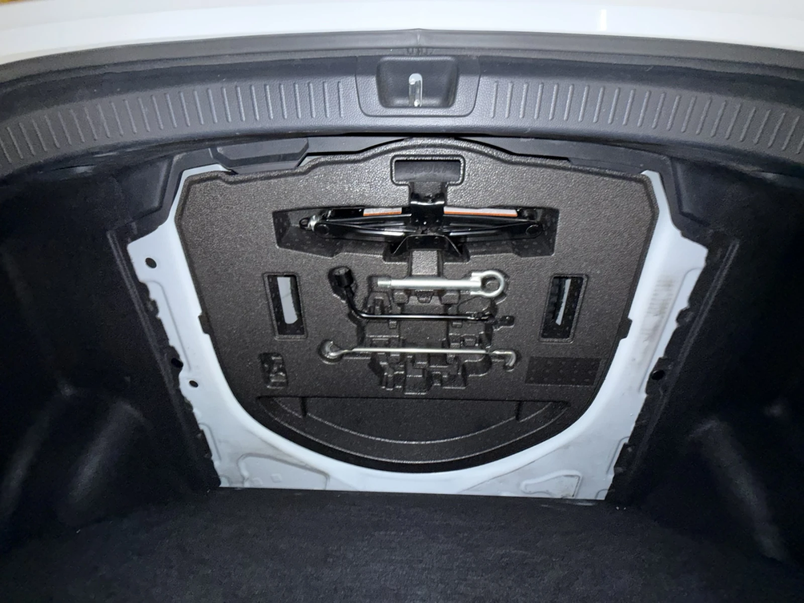 Toyota Corolla 1.5  | Mobile.bg   12