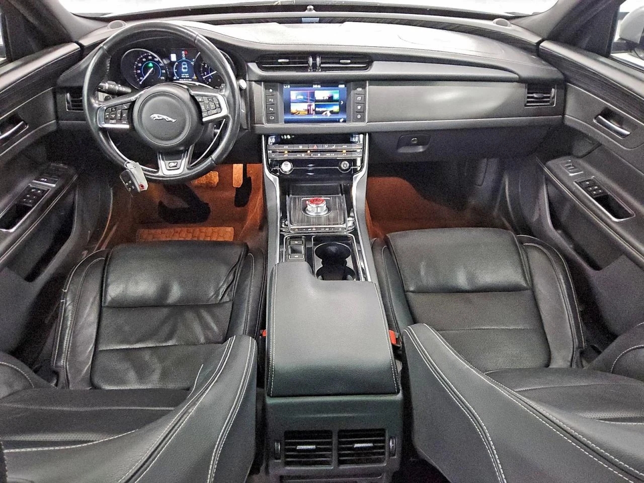 Jaguar Xf S* Meridian* 360* DISTRONIC* КОЖА* ПОДГРЕВ* ОБДУХ - изображение 8