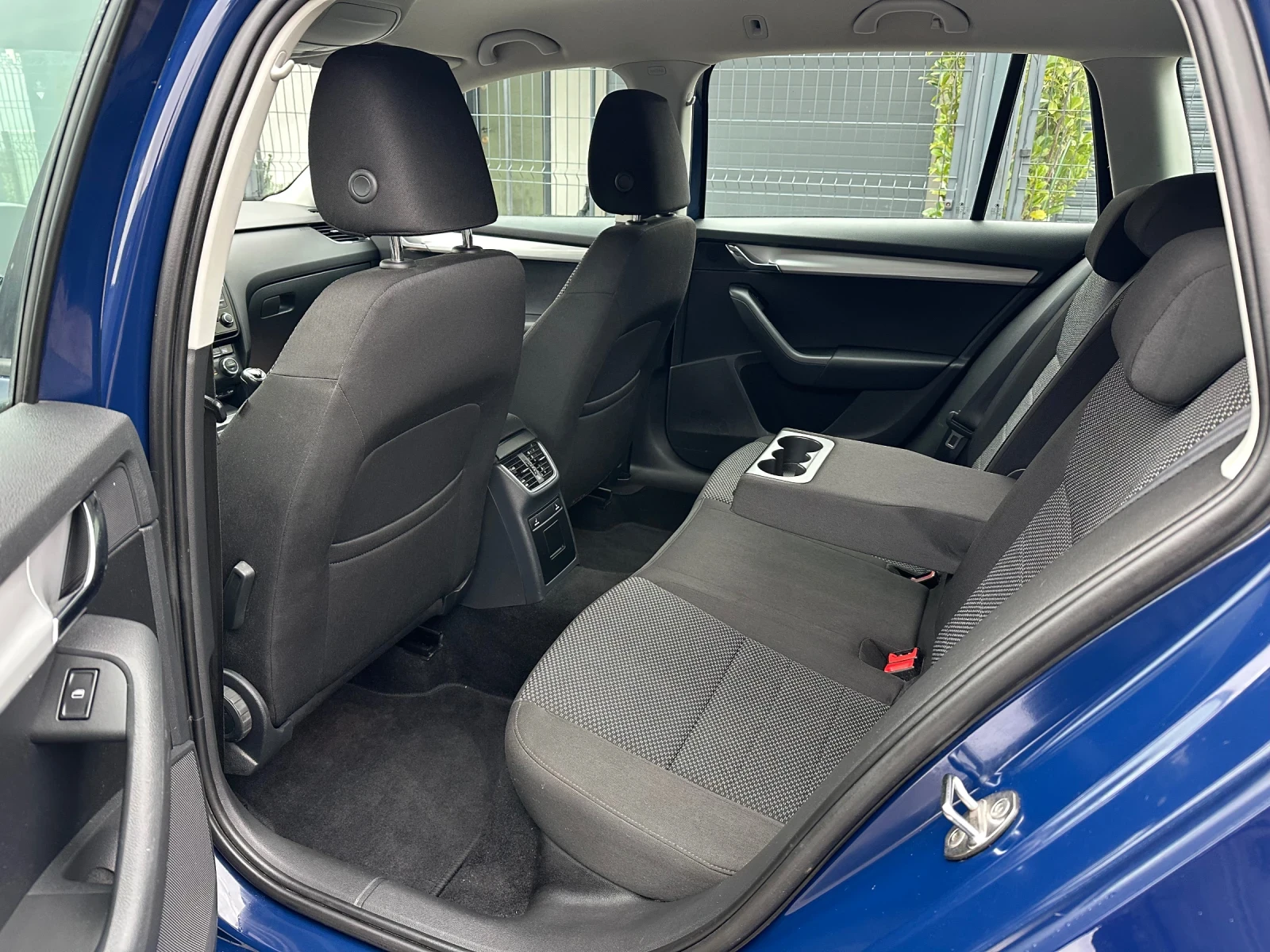 Skoda Octavia 2.0-�����-150�.� | Mobile.bg � ����������� 13