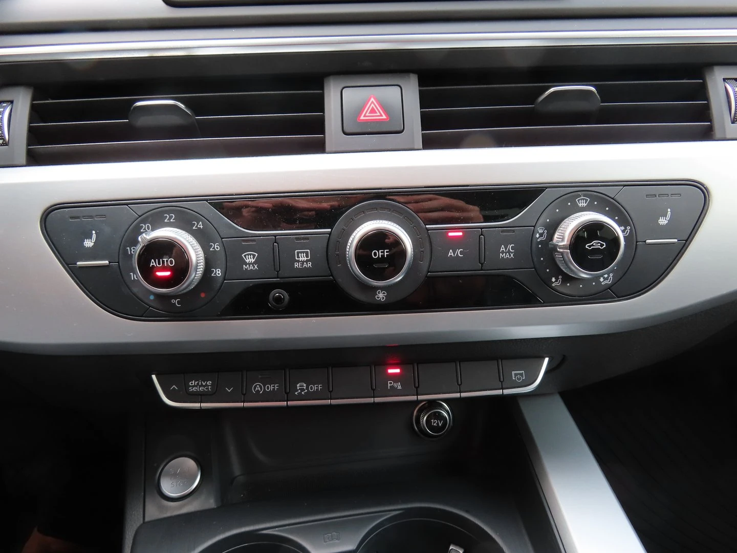 Audi A4 2.0 TDI quattro | Mobile.bg � ����������� 10