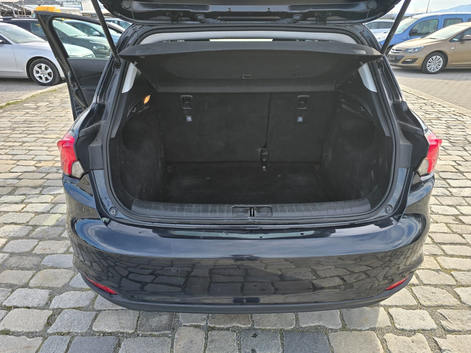 Fiat Tipo 1.4i 95кс EURO 6B 94000 км.!!!, снимка 9 - Автомобили и джипове - 53783990