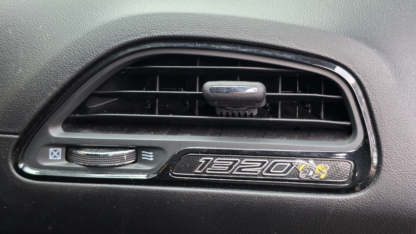 Dodge Challenger Limited 1320 SRT SCAT Pack edition, снимка 15 - Автомобили и джипове - 54013860