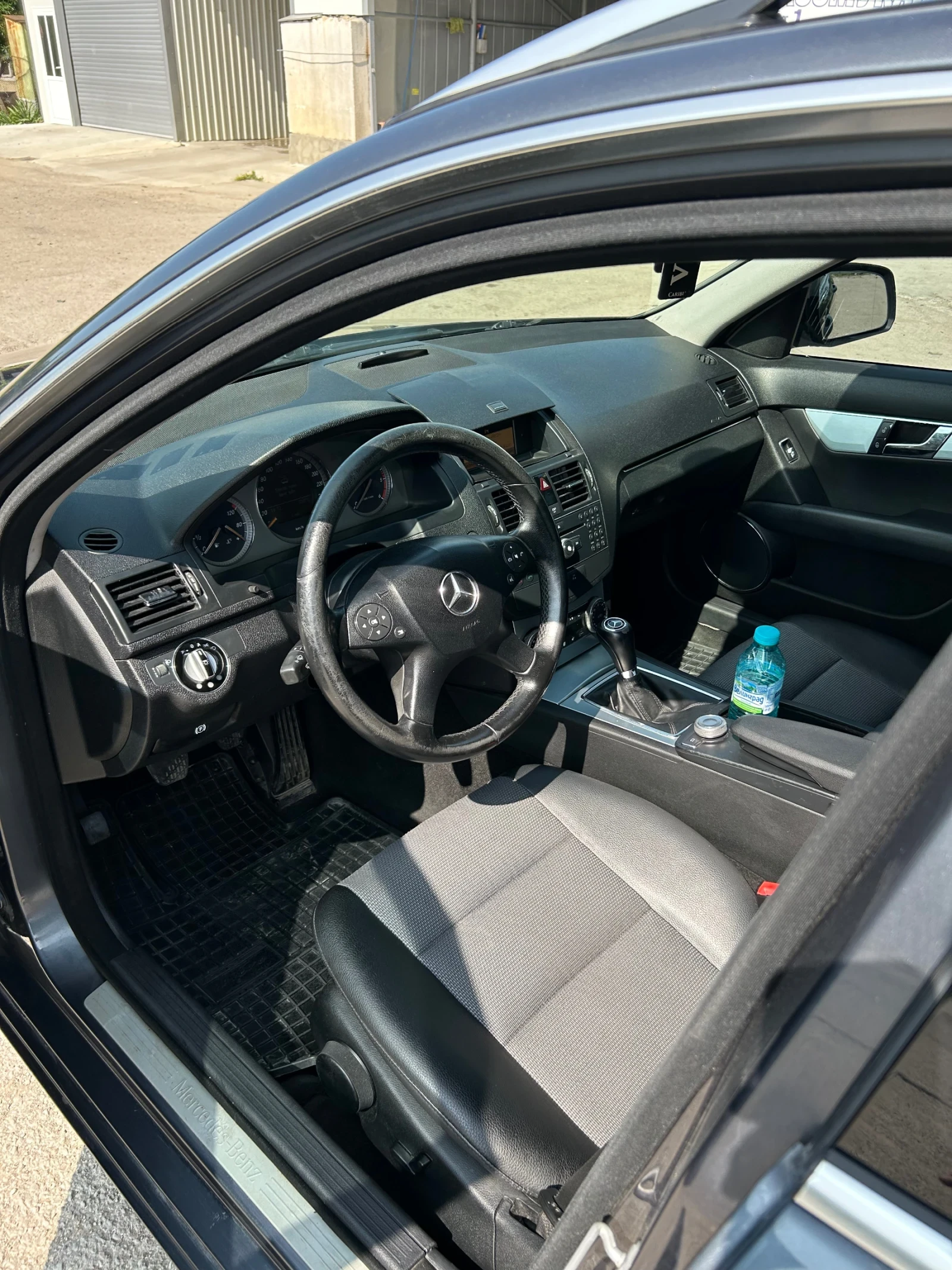 Mercedes-Benz C 220, снимка 3 - Автомобили и джипове - 54260140