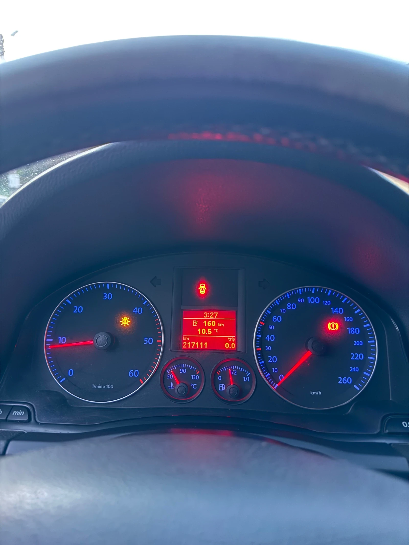 VW Golf 1.9tdi, снимка 7 - Автомобили и джипове - 54646373
