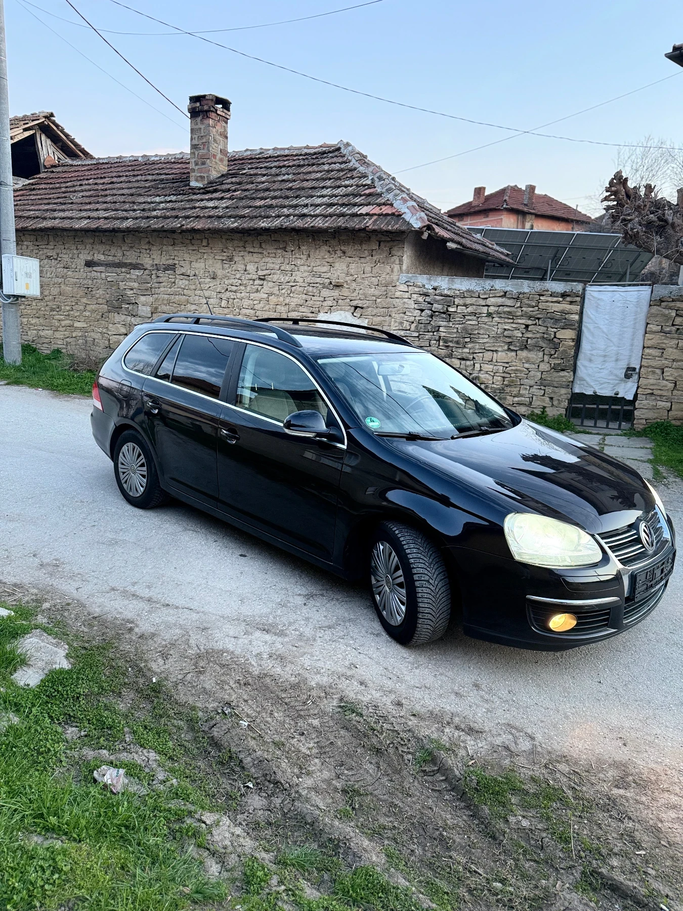 VW Golf 1.9tdi, снимка 2 - Автомобили и джипове - 54646373