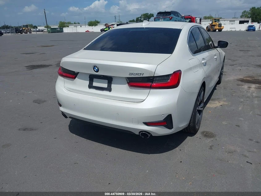 BMW 330 2.0L I-4 DI, DOHC, VVT, TURBO, 255HP Rear Wheel | Mobile.bg � ����������� 4