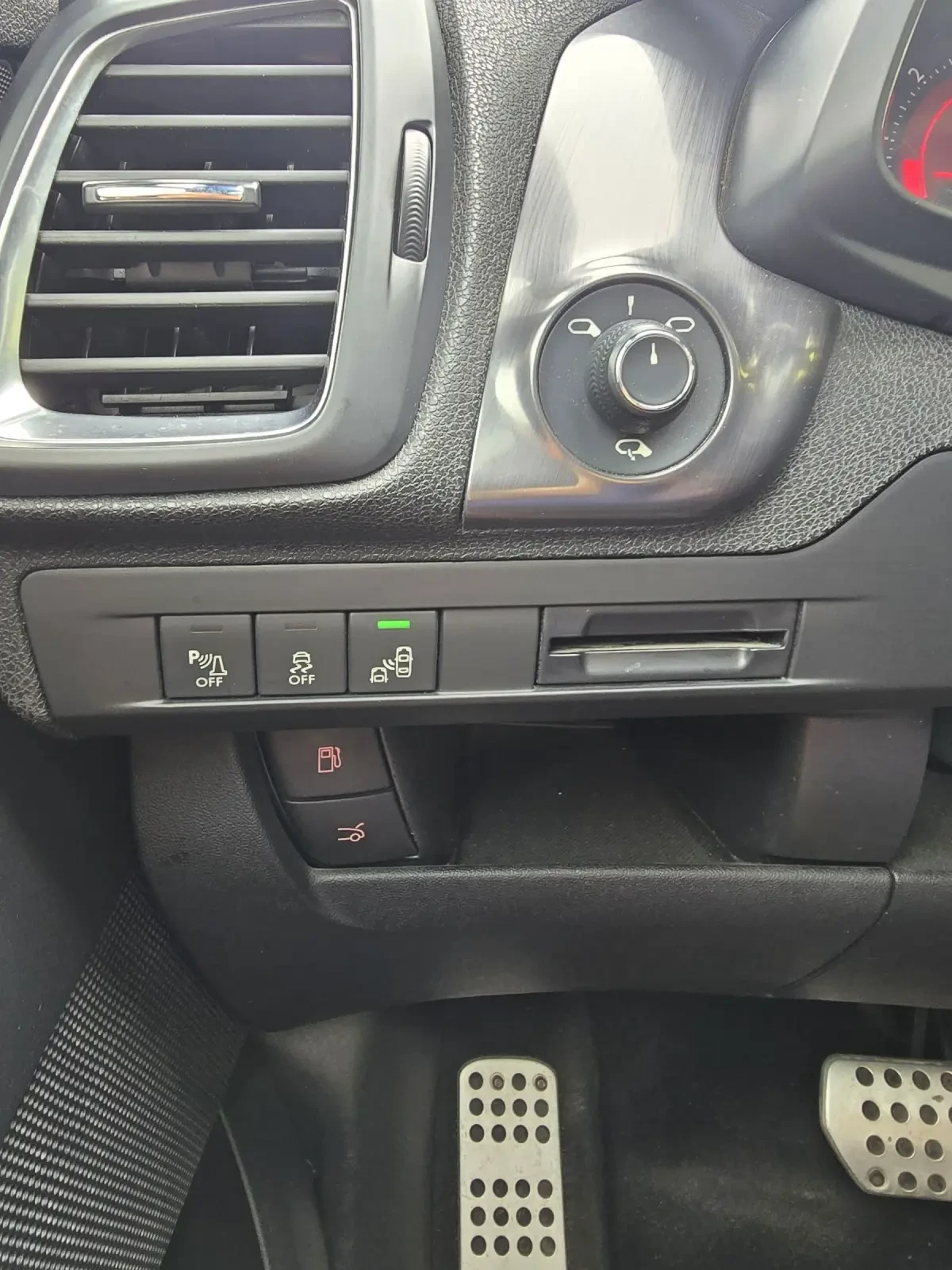 Citroen DS5 FACE/EXCLUSIVE/AUTO/НАПЪЛНО ОБСЛУЖЕН, снимка 17 - Автомобили и джипове - 54465820