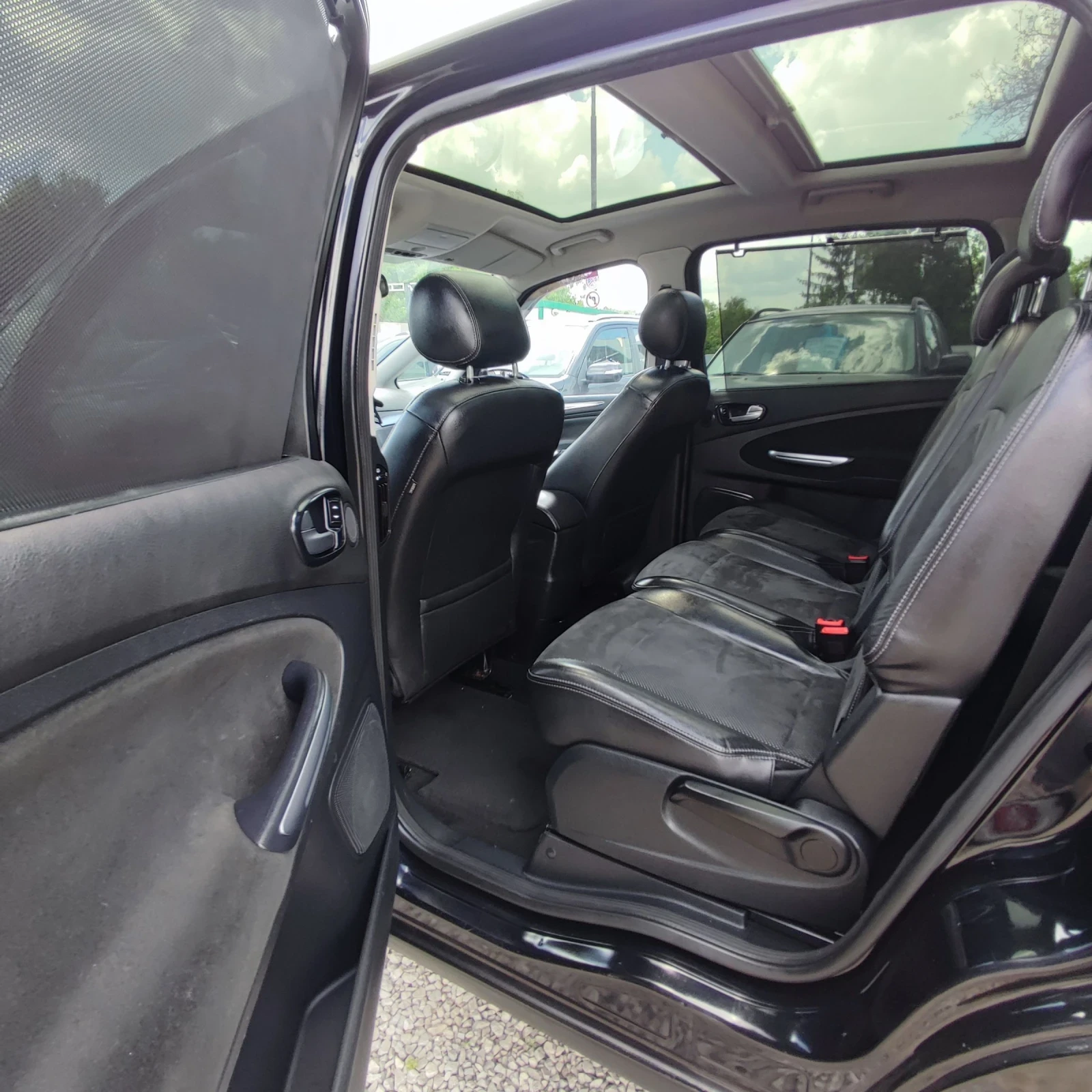 Ford S-Max 2.0TDCI* TITANIUM* AVTOMAT* NAVI* PANORAMA* КОЖА* , снимка 13 - Автомобили и джипове - 54703436