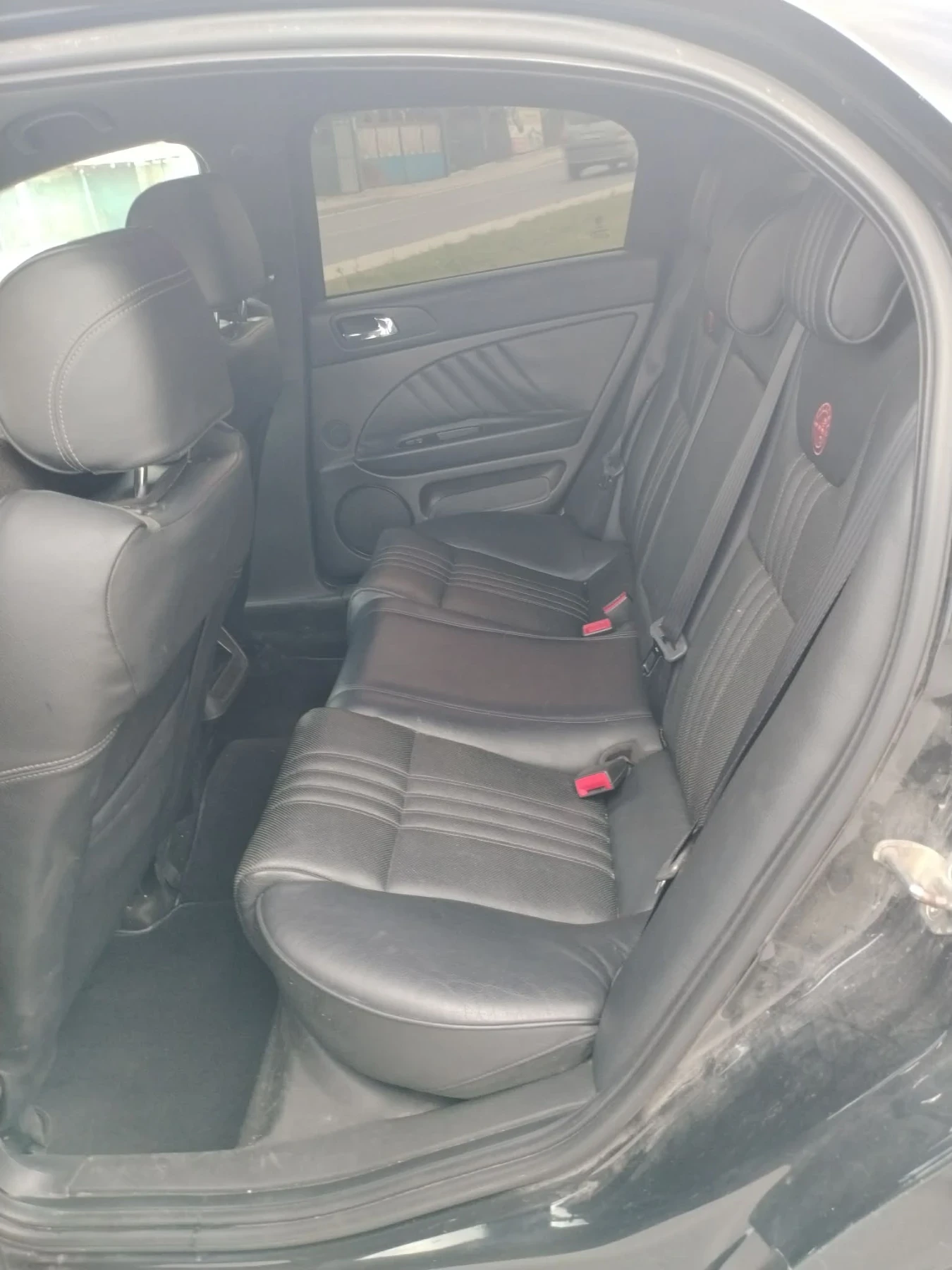 Alfa Romeo 159 2.4JTDm Ti Q4, снимка 9 - Автомобили и джипове - 54755721
