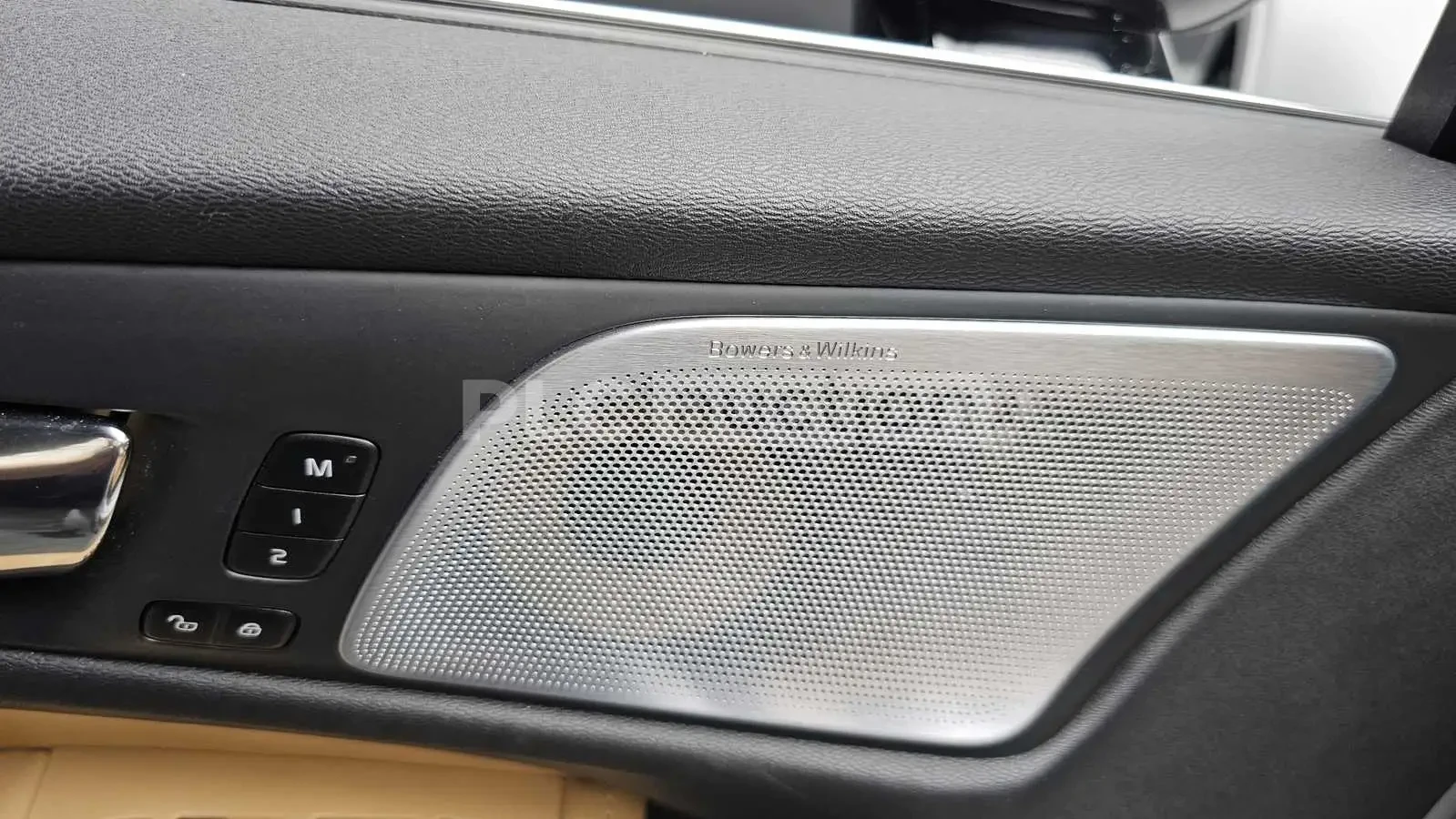 Volvo S60 T5 INSCRIPTION #УНИКАТ# HEAD UP, снимка 16 - Автомобили и джипове - 54967981