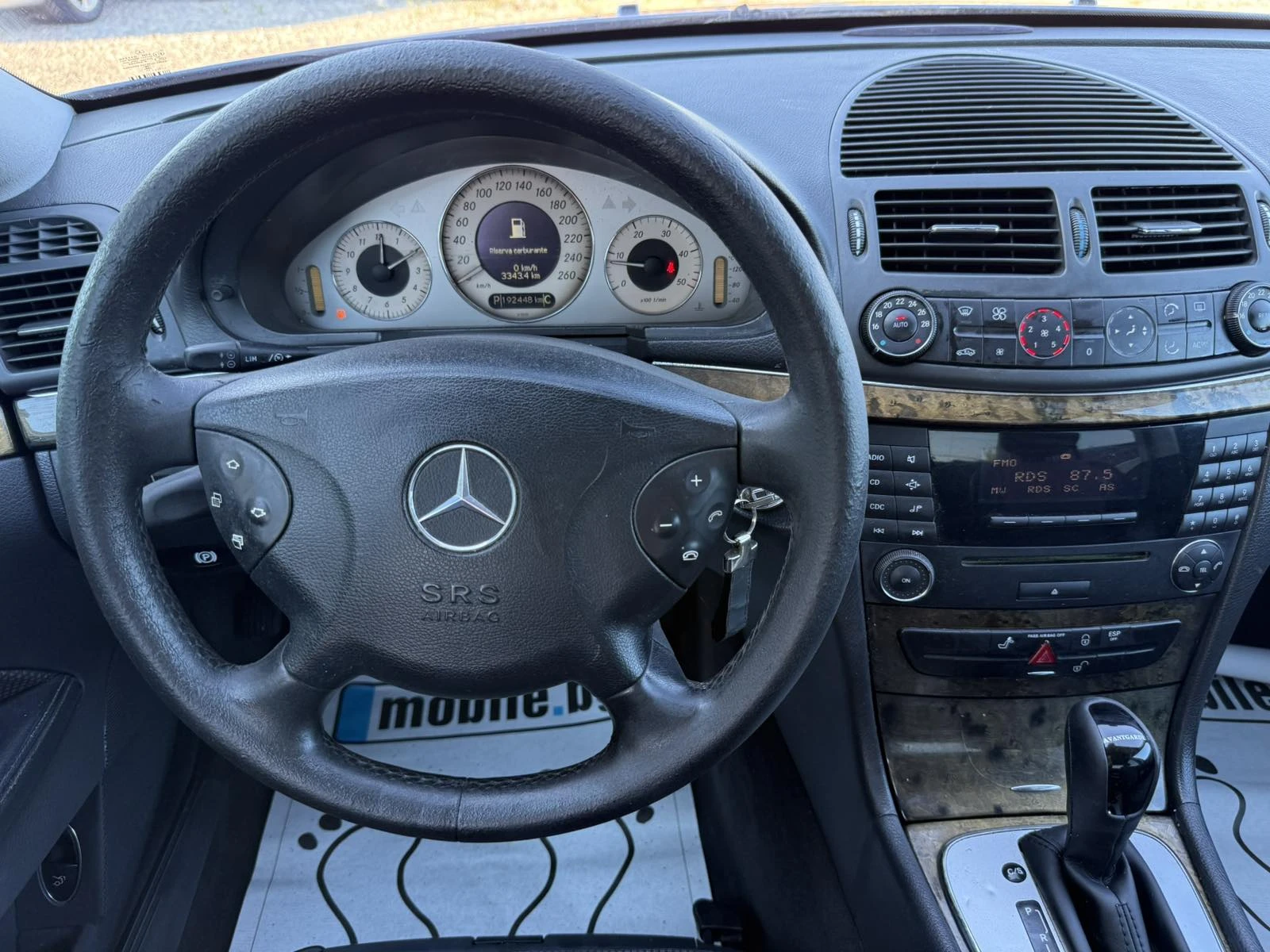 Mercedes-Benz E 270 CDI AVANGARDE, снимка 9 - Автомобили и джипове - 55056950