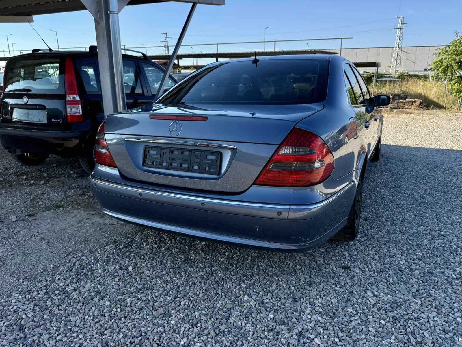 Mercedes-Benz E 270 CDI AVANGARDE, снимка 6 - Автомобили и джипове - 55056950