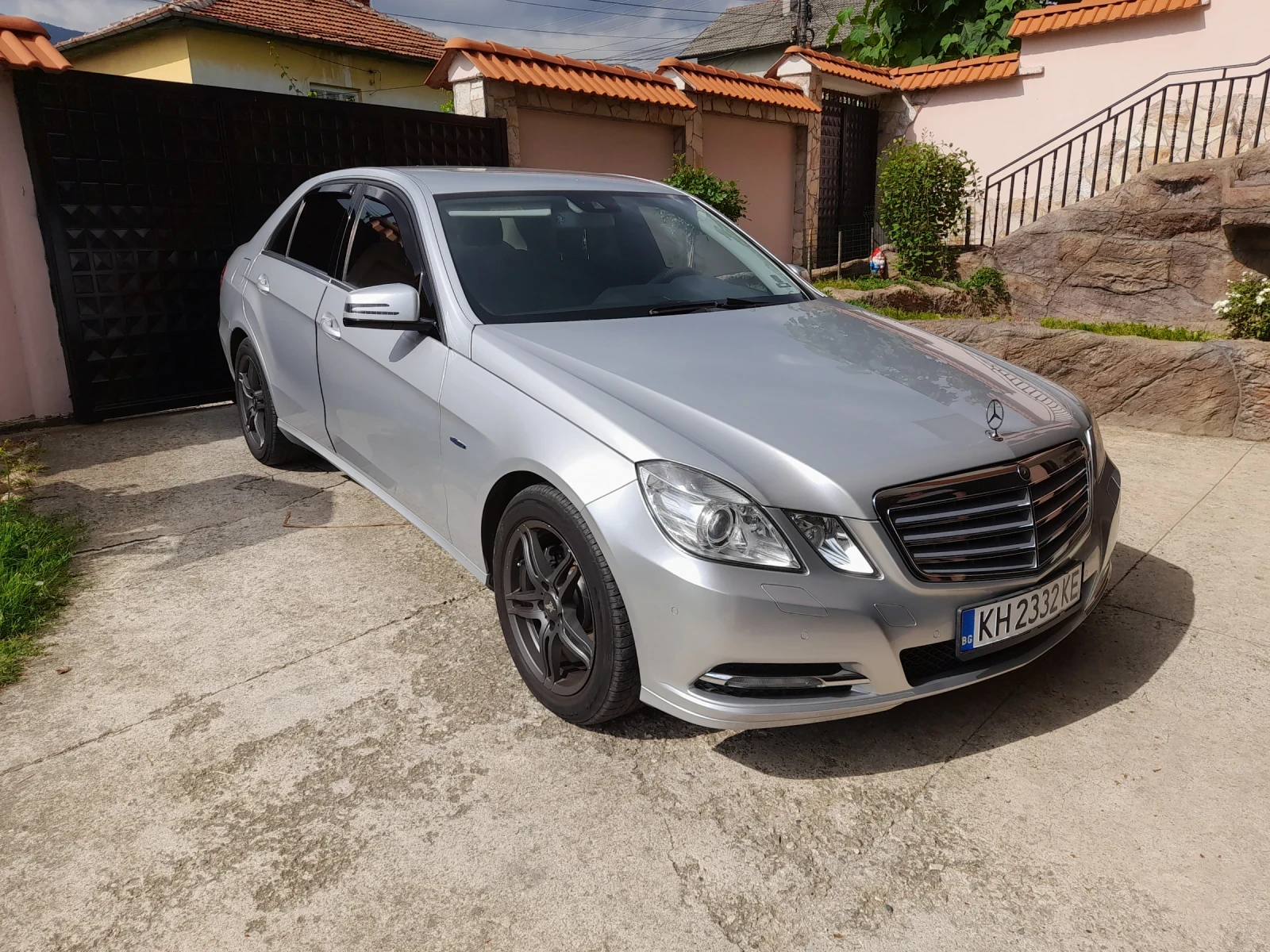 Mercedes-Benz E 350, снимка 9 - Автомобили и джипове - 55144985