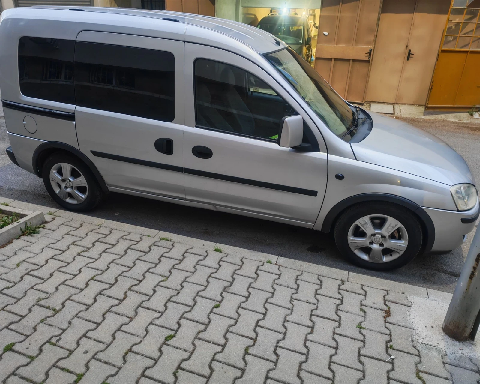Opel Combo 1.7 Isuzu, снимка 3 - Автомобили и джипове - 55168274