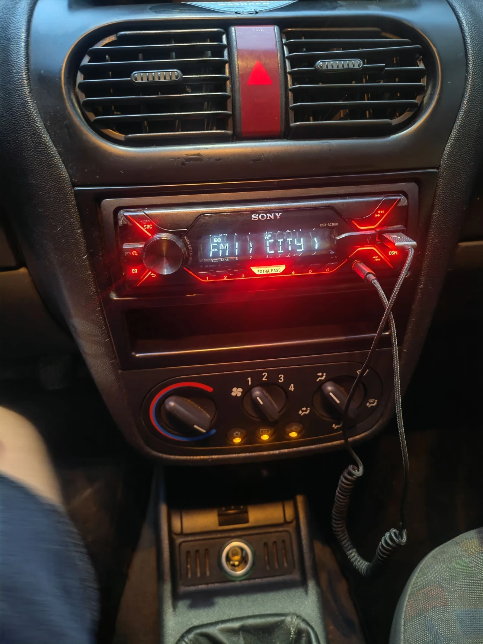 Opel Combo 1.7 Isuzu, снимка 8 - Автомобили и джипове - 55168274