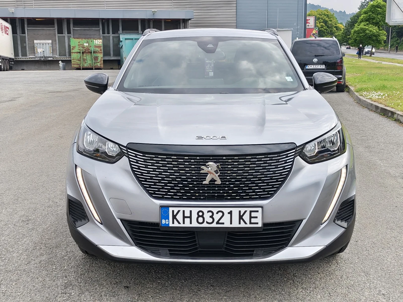Peugeot 2008 1.2 Allure Tech, снимка 3 - Автомобили и джипове - 55278185