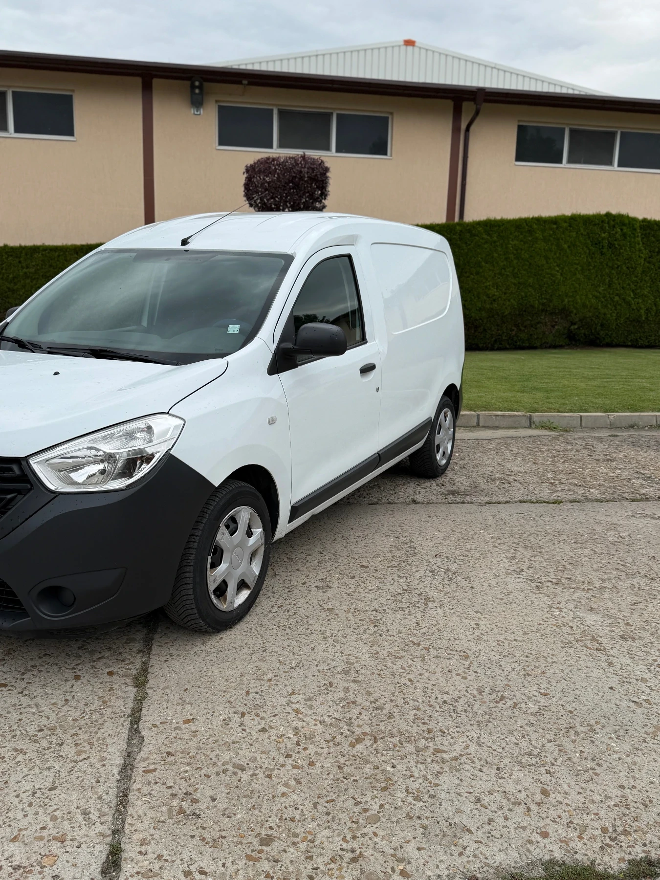 Dacia Dokker, снимка 2 - Автомобили и джипове - 55392669