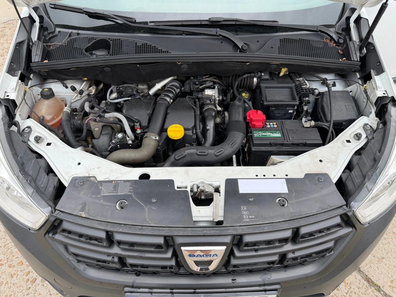 Dacia Dokker, снимка 11 - Автомобили и джипове - 55392669