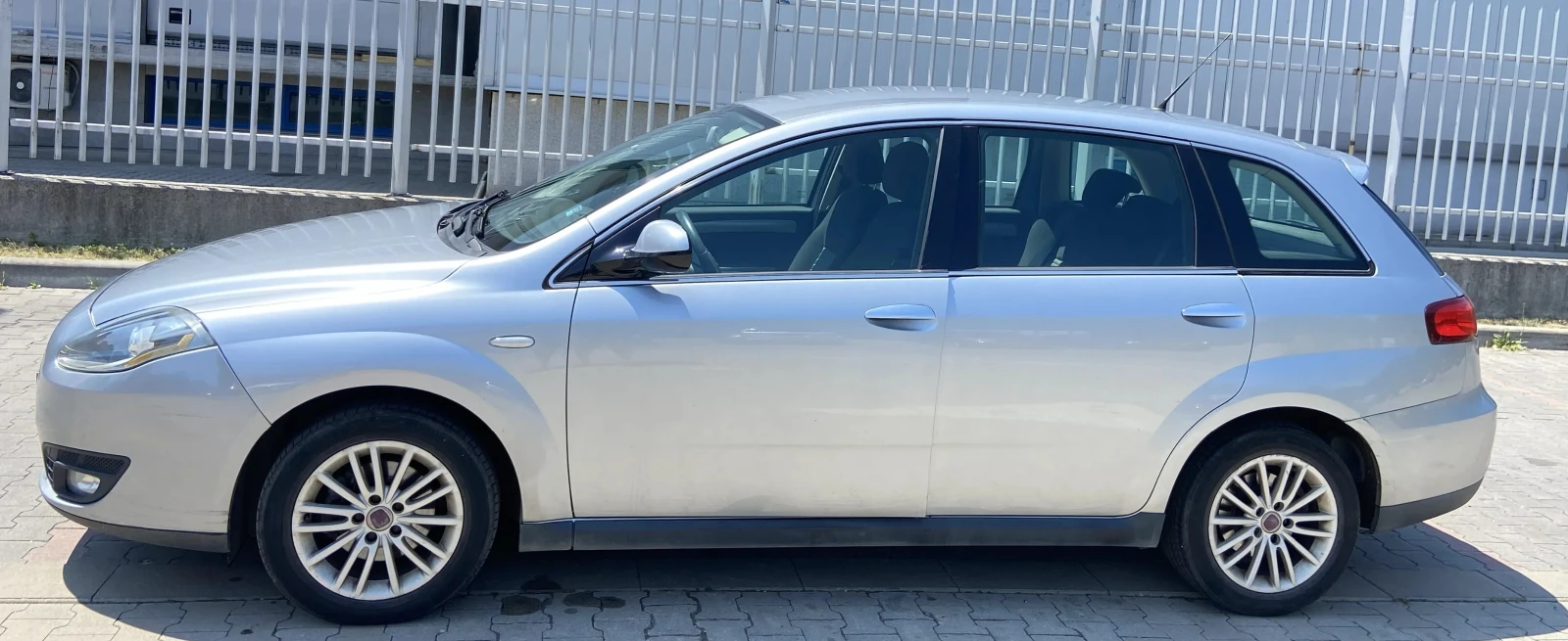 Fiat Croma 1.9JTD MultiJet, снимка 2 - Автомобили и джипове - 55504973