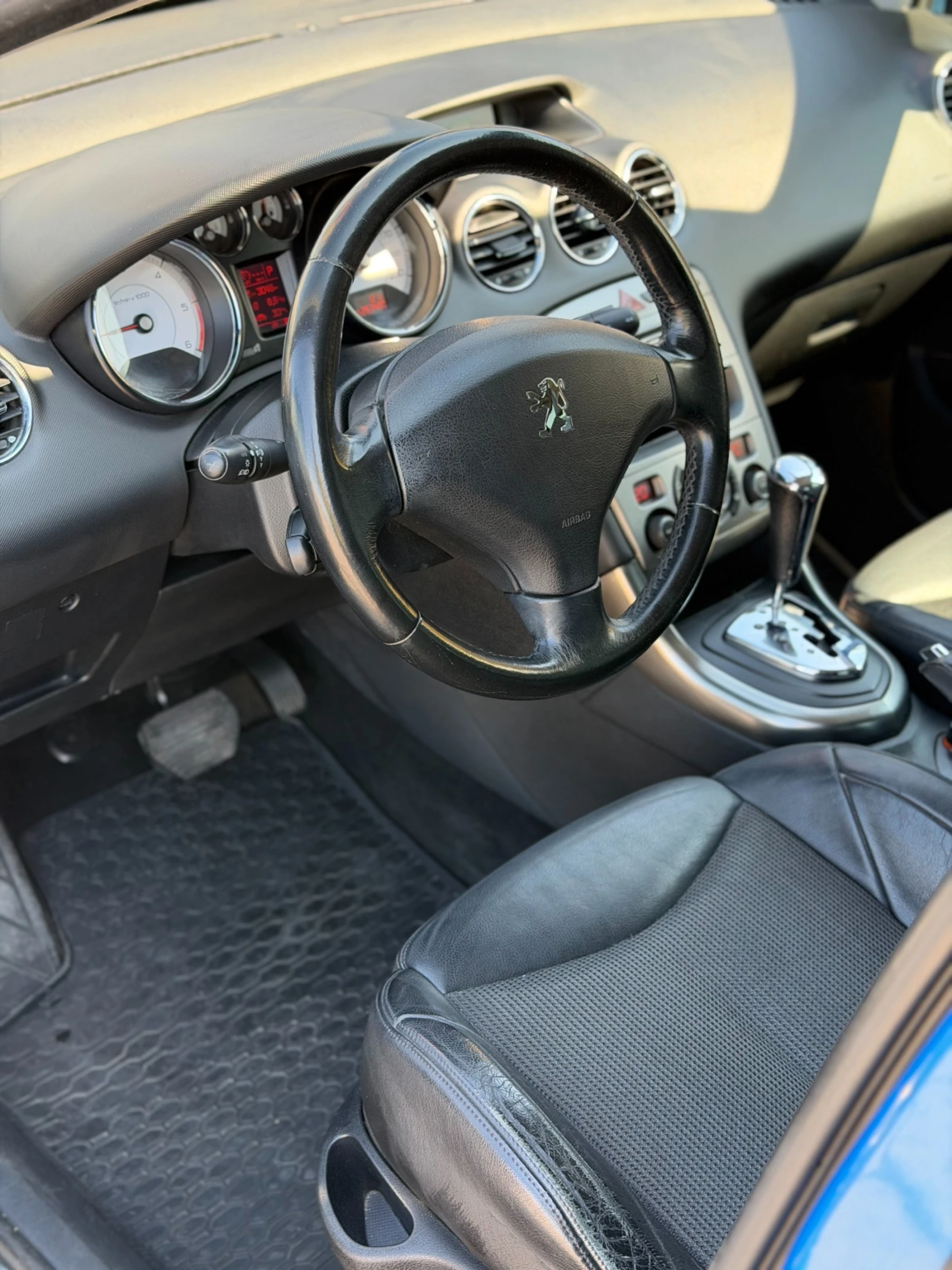 Peugeot 308 2.0 TDI 136hp, снимка 9 - Автомобили и джипове - 56153518