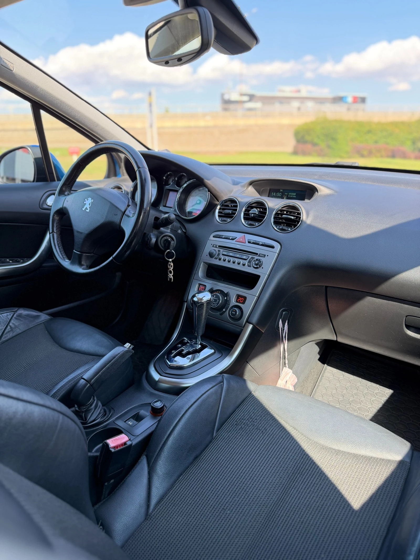 Peugeot 308 2.0 TDI 136hp, снимка 13 - Автомобили и джипове - 56153518