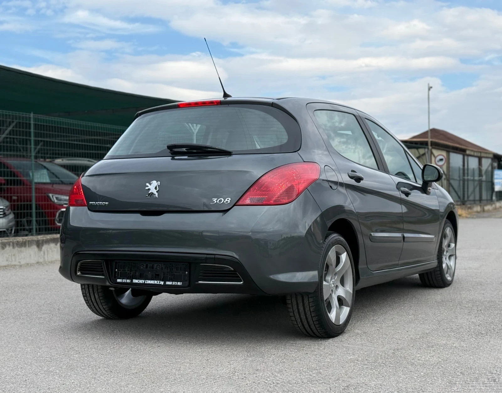 Peugeot 308 1.6-HDI-6-speed-ПАНОРАМА-АВТОПИЛОТ-КАТО НОВА, снимка 6 - Автомобили и джипове - 56274635