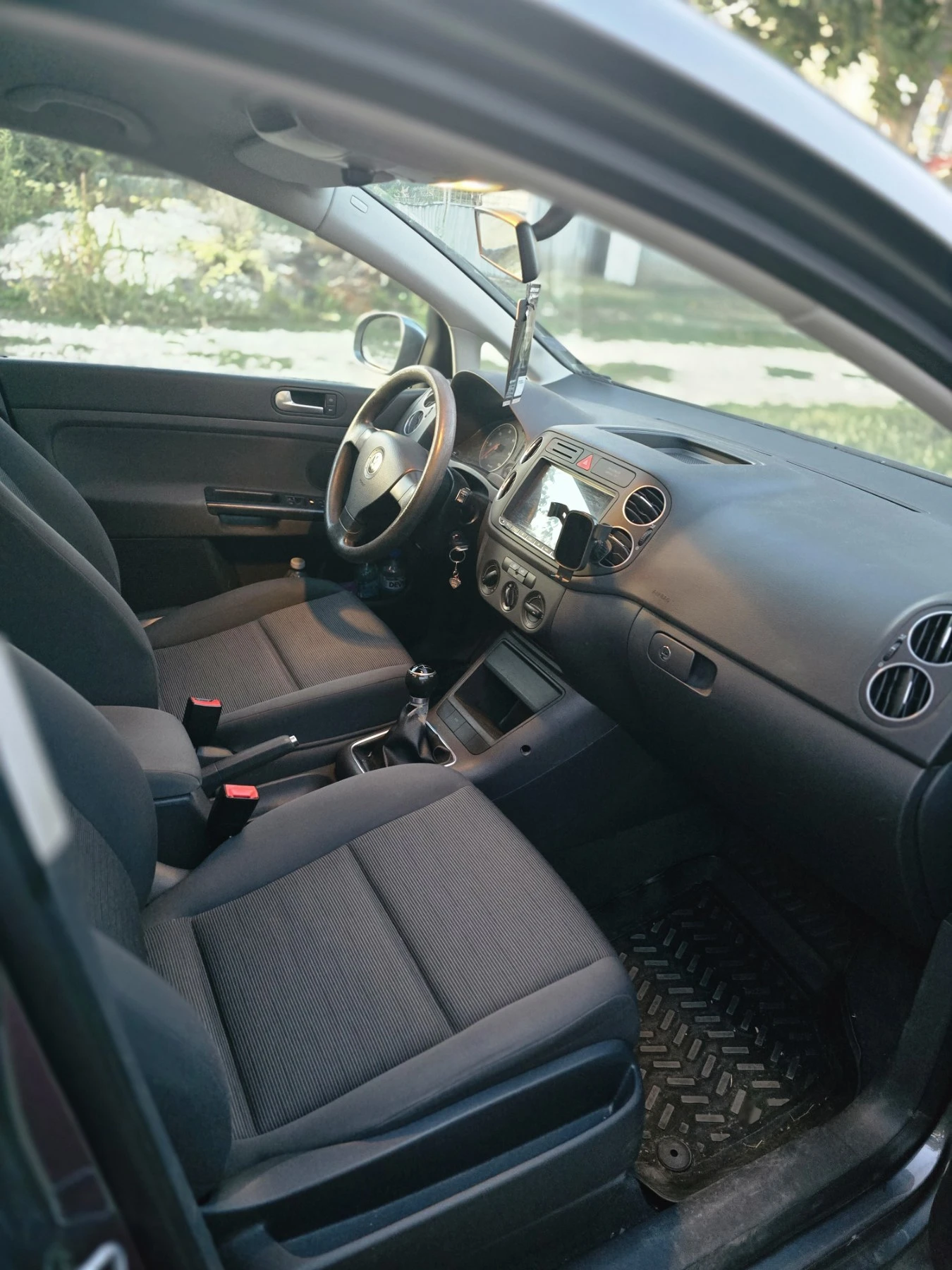 VW Golf Plus 1.9TDI 105HP, снимка 9 - Автомобили и джипове - 56469634