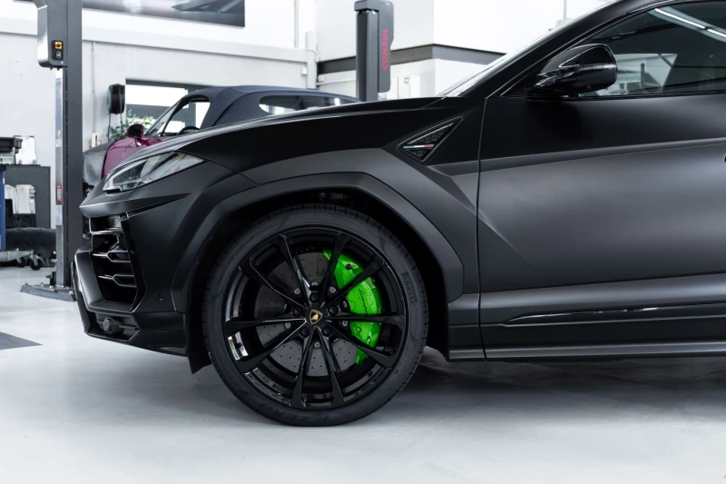 Lamborghini Urus 4.0 V8/ CERAMIC/ B&O/ PANO/ Q-CITURA/ ANIMA/ 23/  , снимка 4 - Автомобили и джипове - 47459997