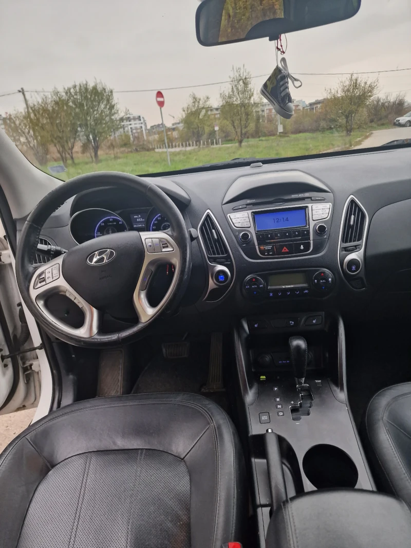 Hyundai IX35 2.0 CRDI 4x4 /184k/, снимка 9 - Автомобили и джипове - 47998635