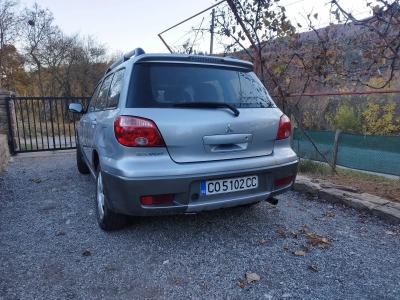 Mitsubishi Outlander, снимка 2 - Автомобили и джипове - 48304562