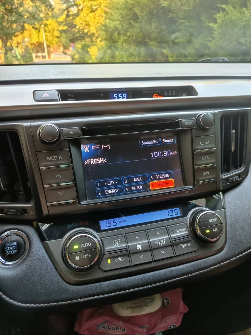 Toyota Rav4 джип, снимка 8 - Автомобили и джипове - 51316883