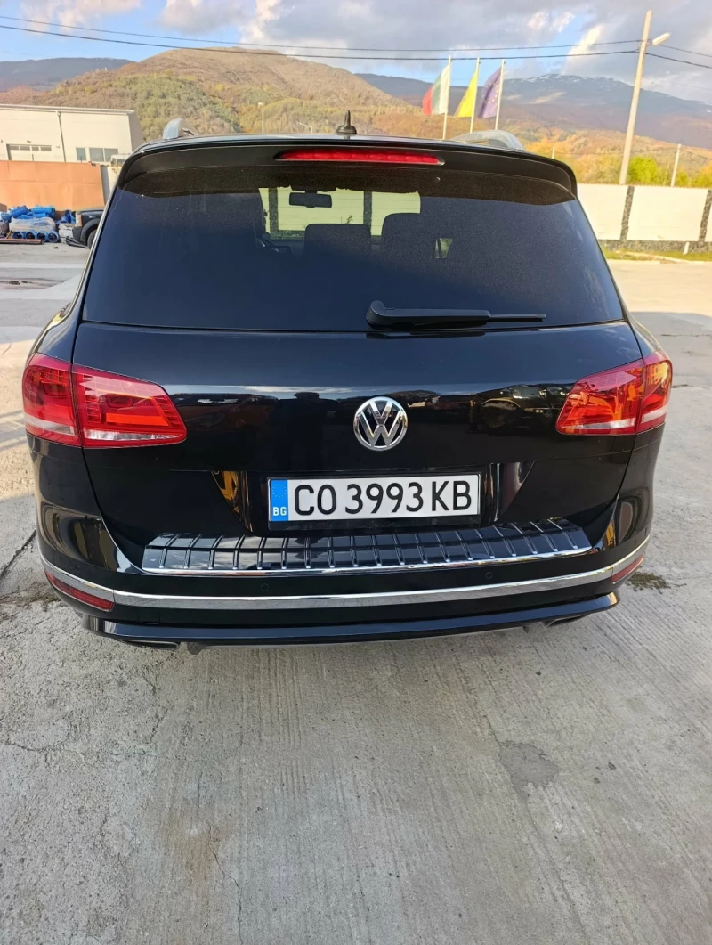 VW Touareg R-line, снимка 2 - Автомобили и джипове - 52924025