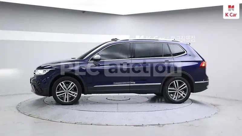VW Tiguan Allspace 2.0 /PANO/ОБДУХ/DISTRONIC, снимка 4 - Автомобили и джипове - 54214466