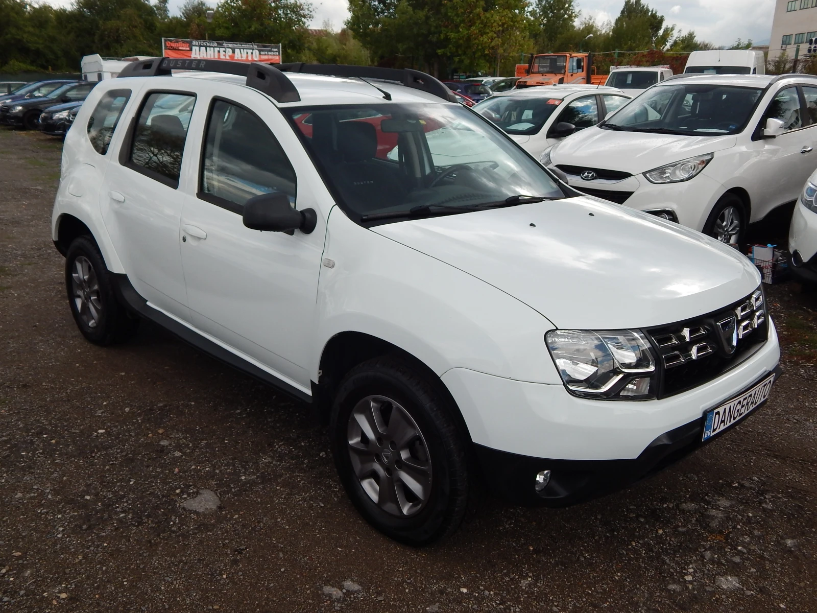 Dacia Duster 1.5DCI* ПЕРФЕКТНА*  - изображение 3