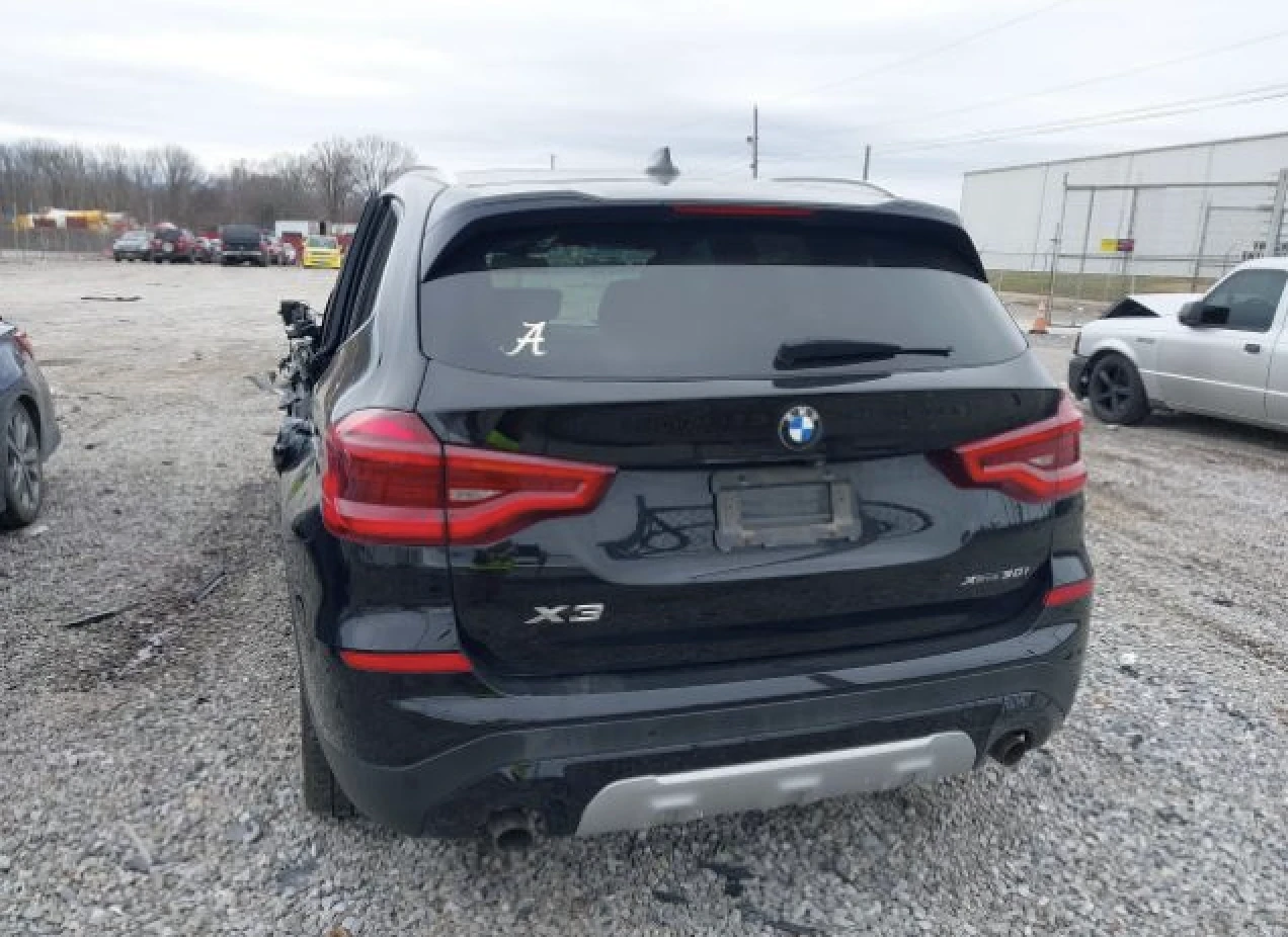 BMW X3 XDRIVE* KEYLESS* ПОДГРЕВ* ПАНОРАМА* МЪРТВА ТОЧКА - изображение 5