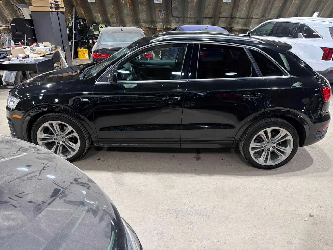 Audi Q3 TECHNIK QUATTRO * LED* ПОДГРЕВИ* ПАНОРАМА* КАМЕРА*, снимка 3 - Автомобили и джипове - 53930128