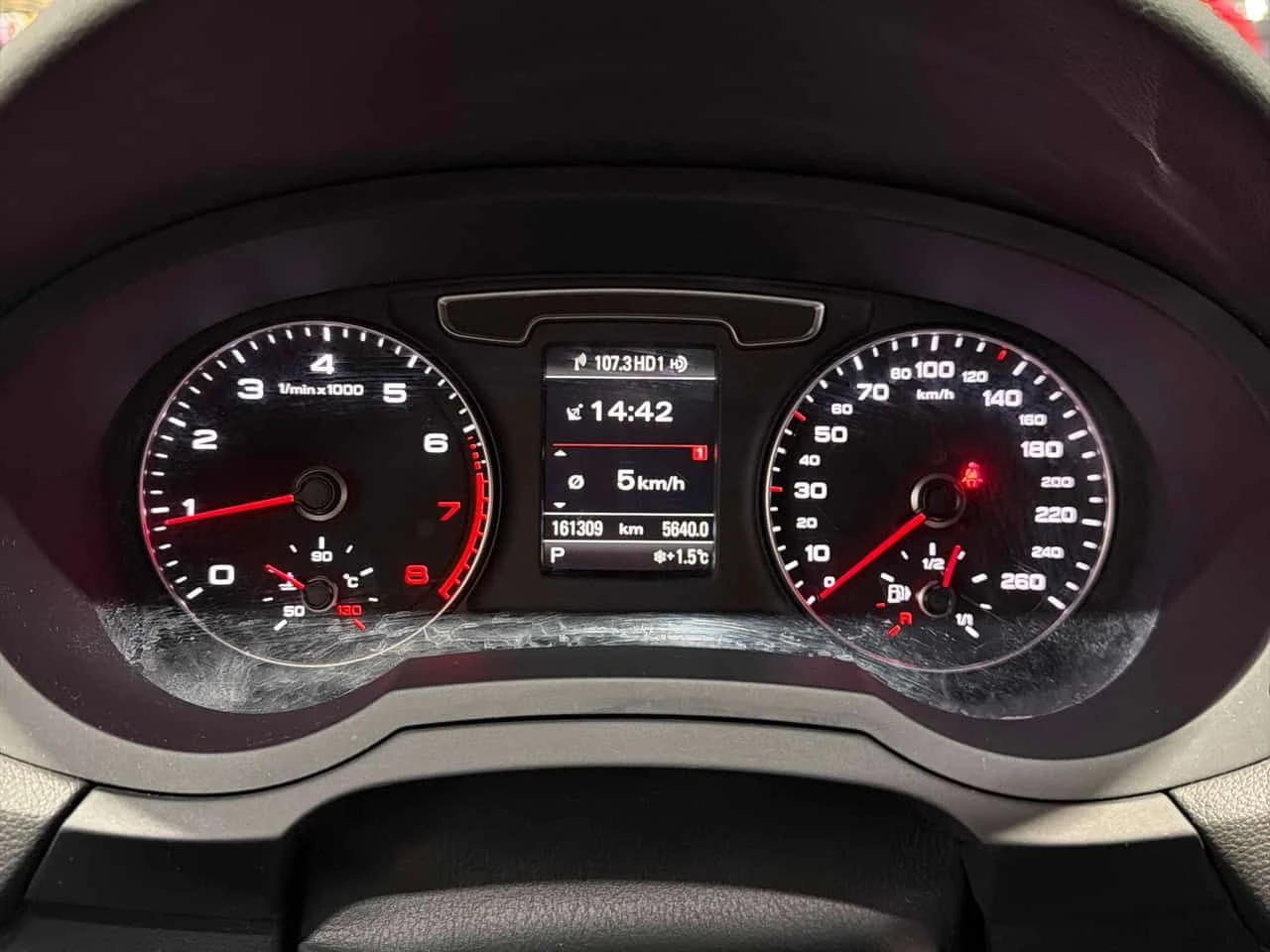 Audi Q3 TECHNIK QUATTRO * LED* ПОДГРЕВИ* ПАНОРАМА* КАМЕРА*, снимка 8 - Автомобили и джипове - 53930128