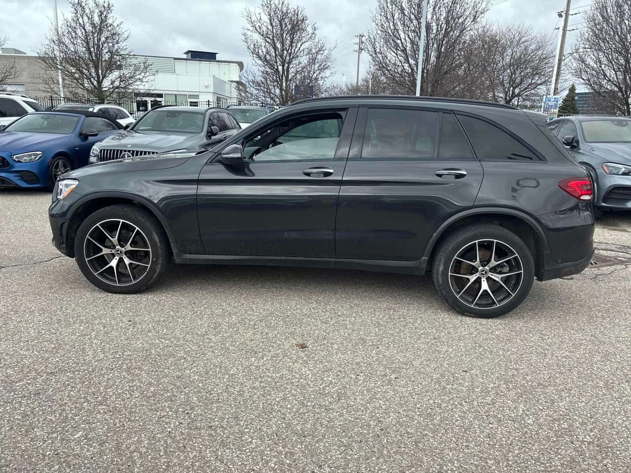 Mercedes-Benz GLC * 300 * CARFAX * ЦЕНА ДО БГ, снимка 2 - Автомобили и джипове - 53979332