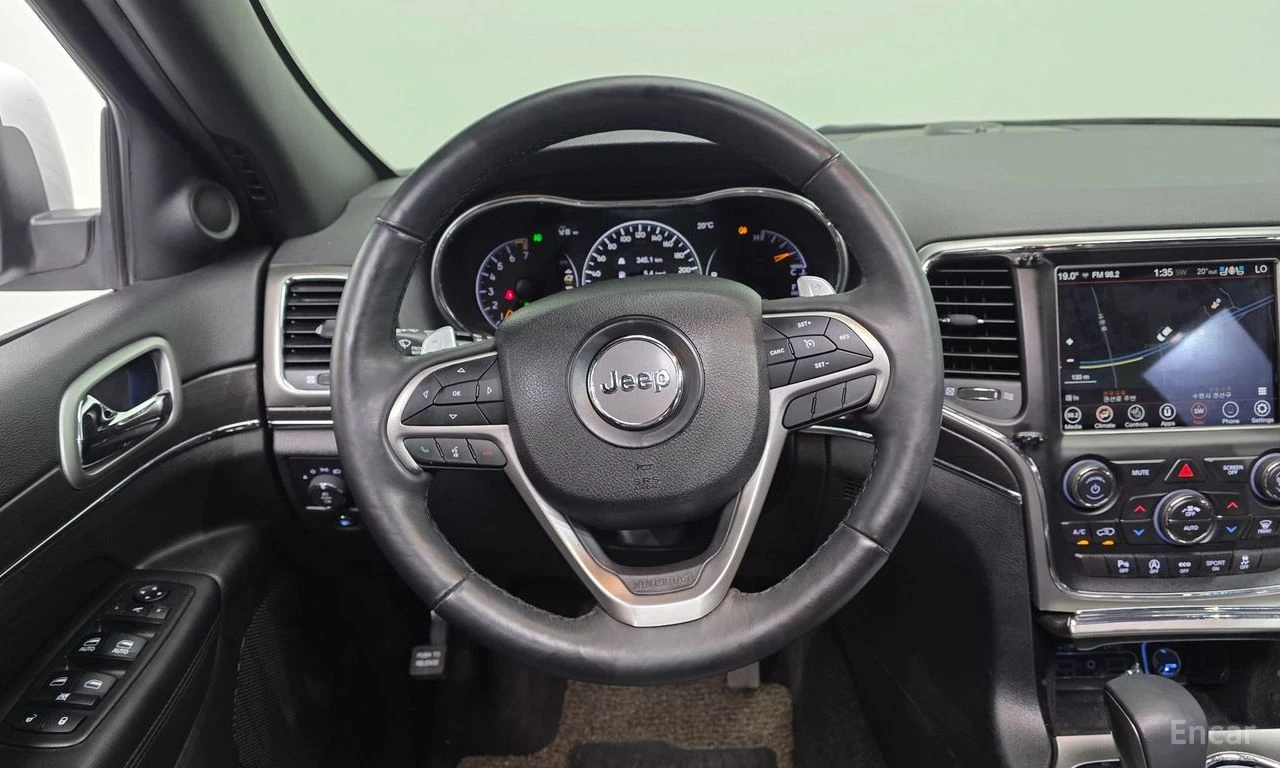 Jeep Grand cherokee 3.6* V6* 8ZF* ПОДГРЕВ* ОБДУХВАНЕ* КАМЕРА* КЕЙЛЕС* , снимка 6 - Автомобили и джипове - 54736965