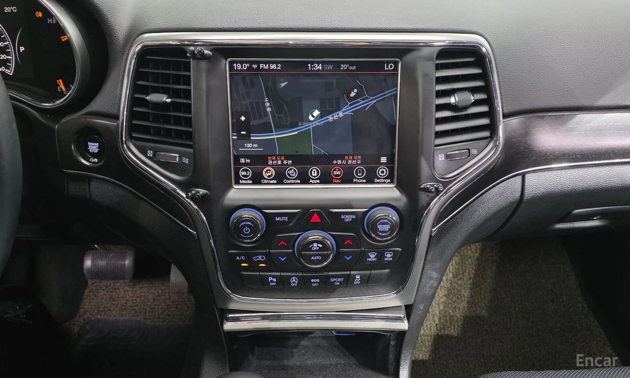 Jeep Grand cherokee 3.6* V6* 8ZF* ПОДГРЕВ* ОБДУХВАНЕ* КАМЕРА* КЕЙЛЕС* , снимка 7 - Автомобили и джипове - 54736965