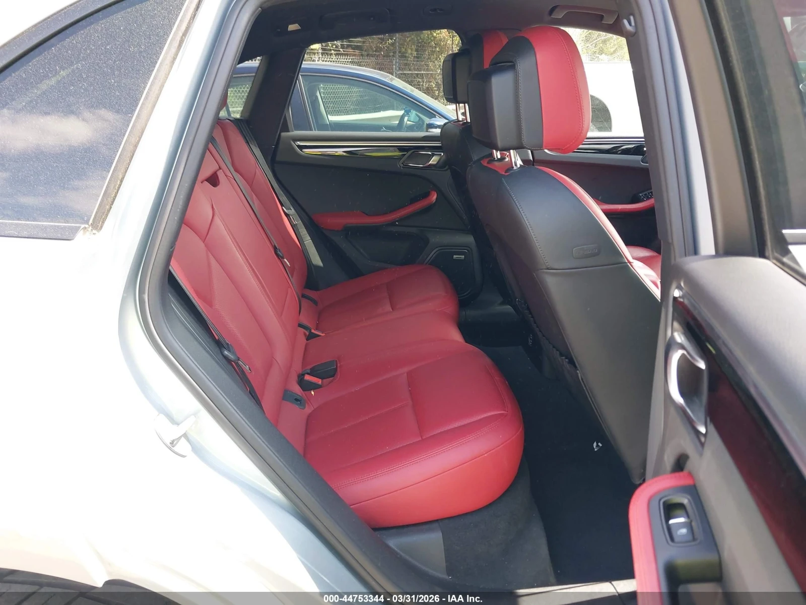 Porsche Macan ОБДУХВАНЕ* ПОДГРЕВ* BOSE* ПАНО* КАМЕРА* CARPLAY, снимка 8 - Автомобили и джипове - 54785518