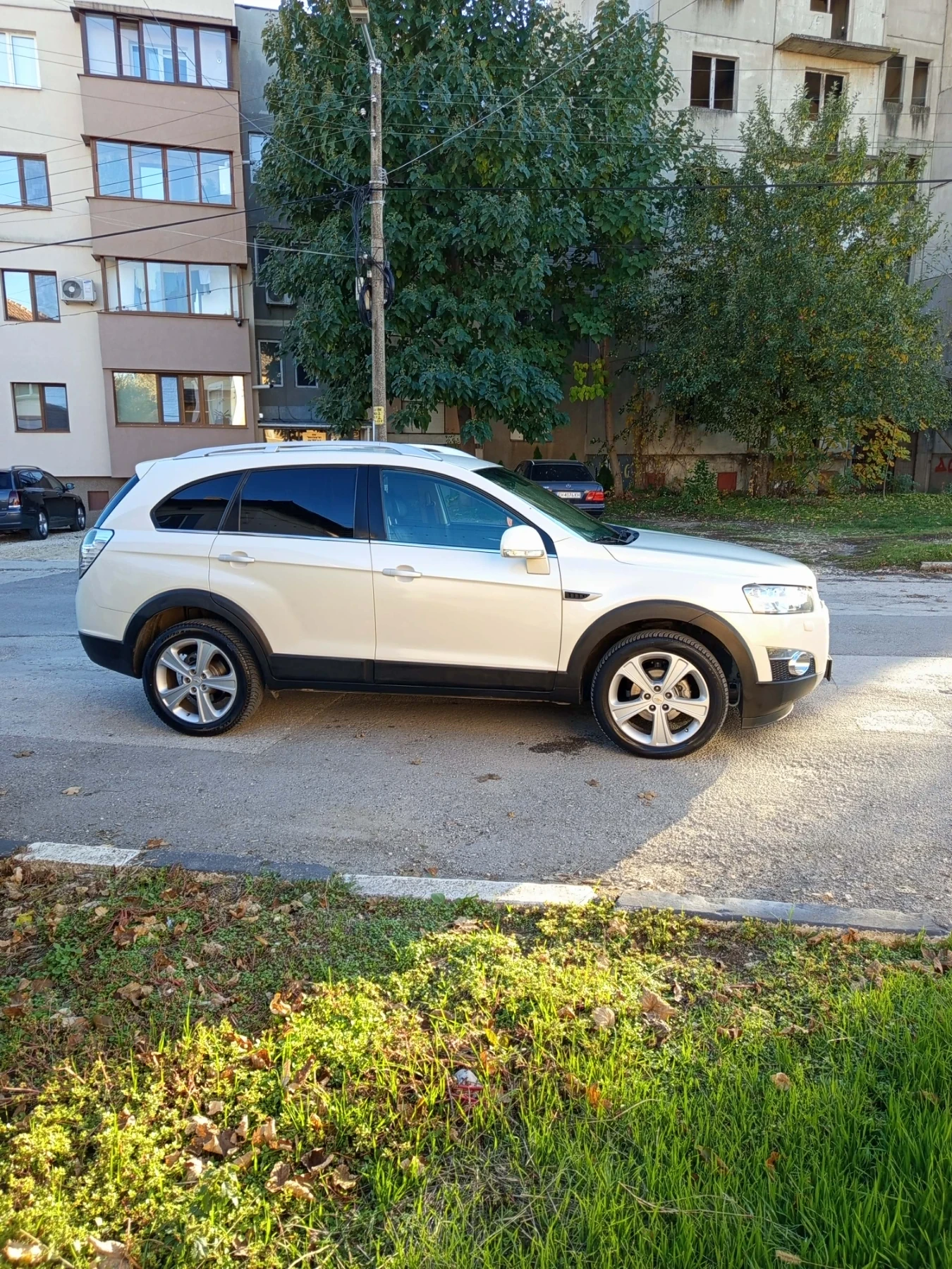 Chevrolet Captiva, снимка 4 - Автомобили и джипове - 55729386