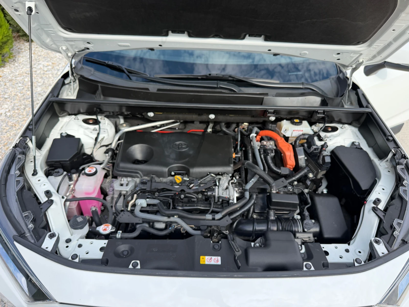 Toyota Rav4 2.5i hybrid 222kc.4x4, снимка 17 - Автомобили и джипове - 56108372