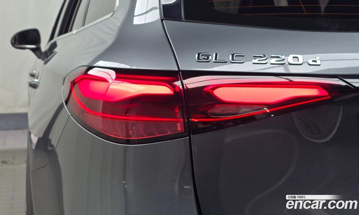 Mercedes-Benz GLC GLC220 d 4MATIC, снимка 8 - Автомобили и джипове - 56122750