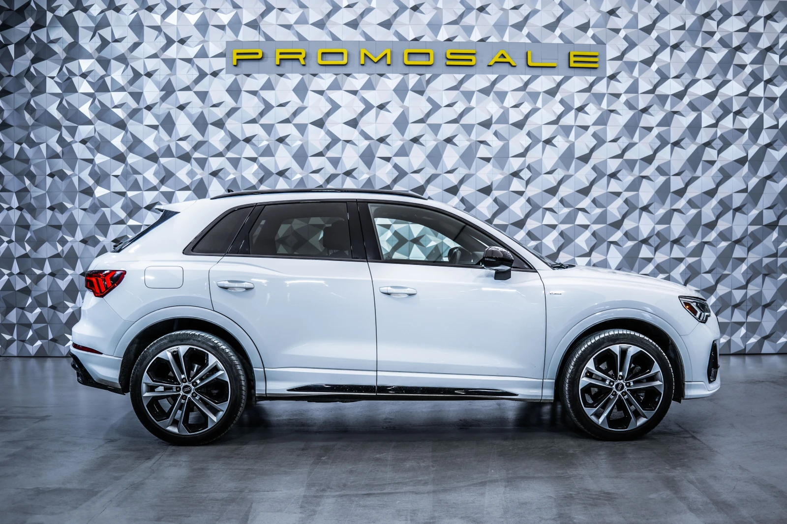 Audi Q3 2.0 TFSI Quattro* Pano* Camera, снимка 6 - Автомобили и джипове - 56295378