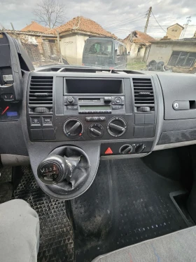 VW T5 Пътнически, Германия нов внос, снимка 9